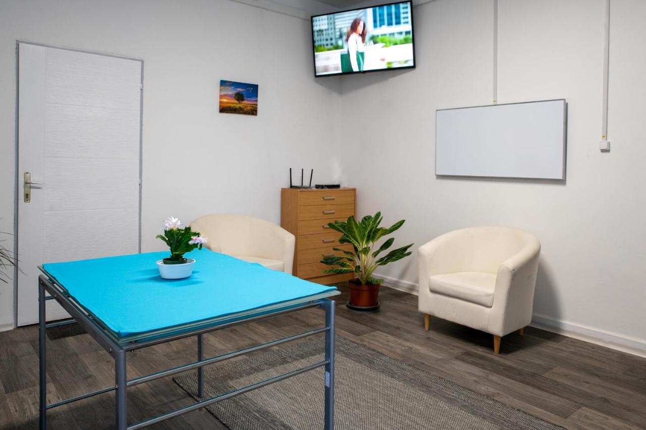 Kuelker Hostel Будапеща Екстериор снимка